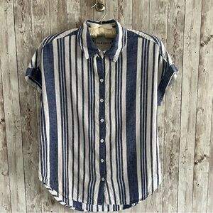 Lola River Women's Blue and White Striped Linen Button Down Short Sleeve Shirt S